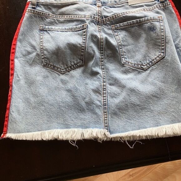 Kendall and Kylie denim frayed micro miniskirt red white side ribbons Zip 28 - Picture 3 of 14